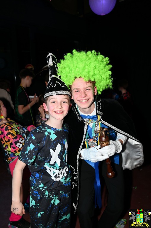 ../Images/Jeugddisco Glow in the Dark 096.jpg